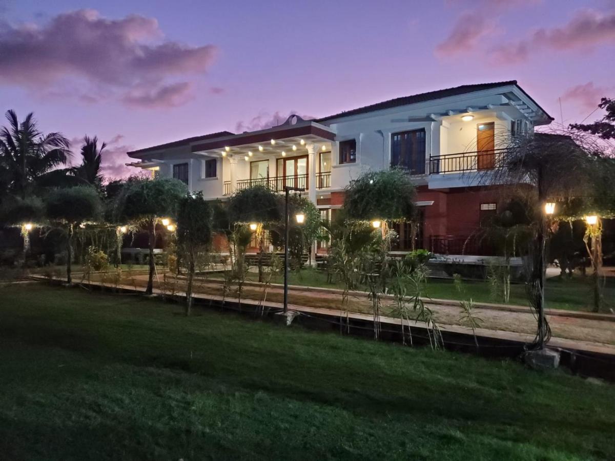 Seagull'S Nest Beach House - Unit Of Prohotel チェンナイ エクステリア 写真